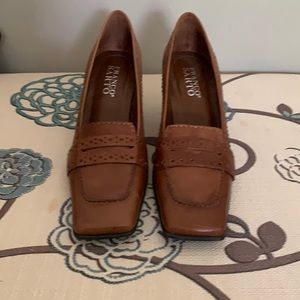 Franco Sarto brown heels. Size 5 1/2 M. New